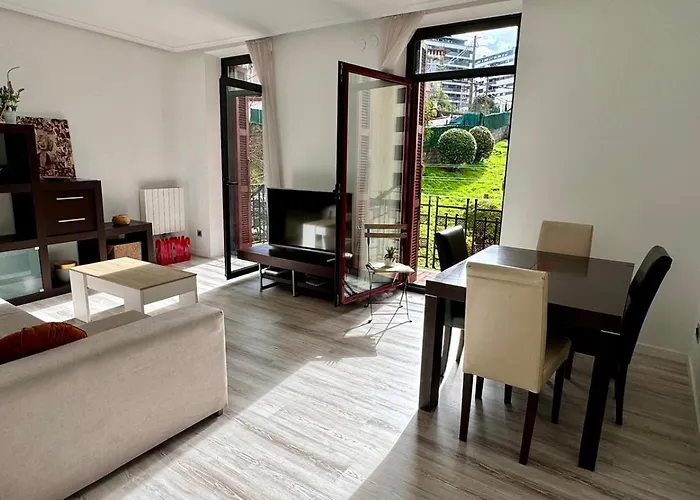 Apartamento Herrera Confort San Sebastián -garaje- *